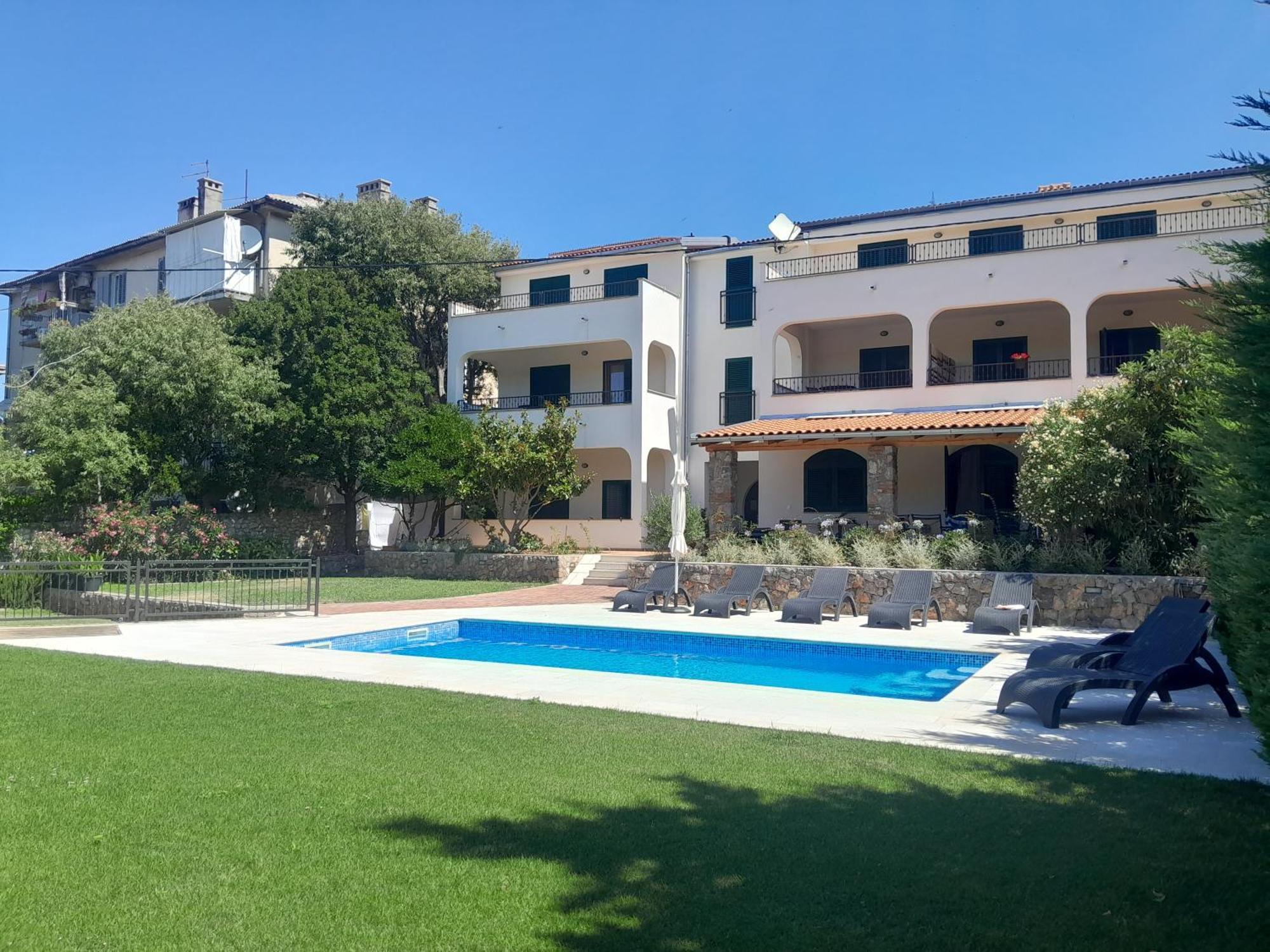 Guesthouse Ruza - Apartments سينج المظهر الخارجي الصورة